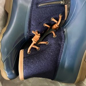 Sperry duck boots women’s size 8
